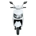 moto electrica urbana blanca